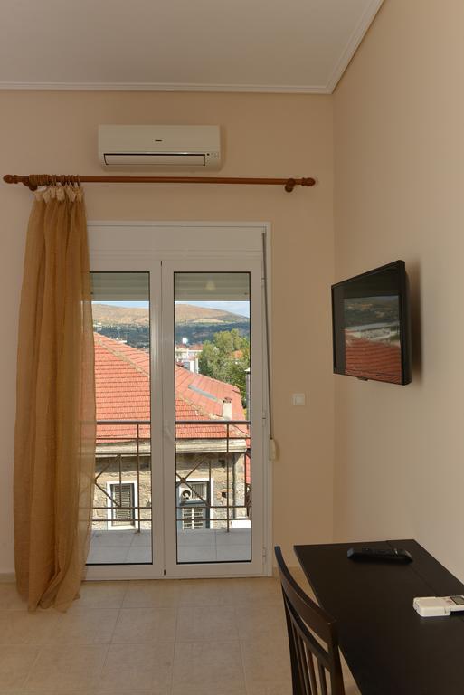 Mideia Hotel Levádeia Habitación foto